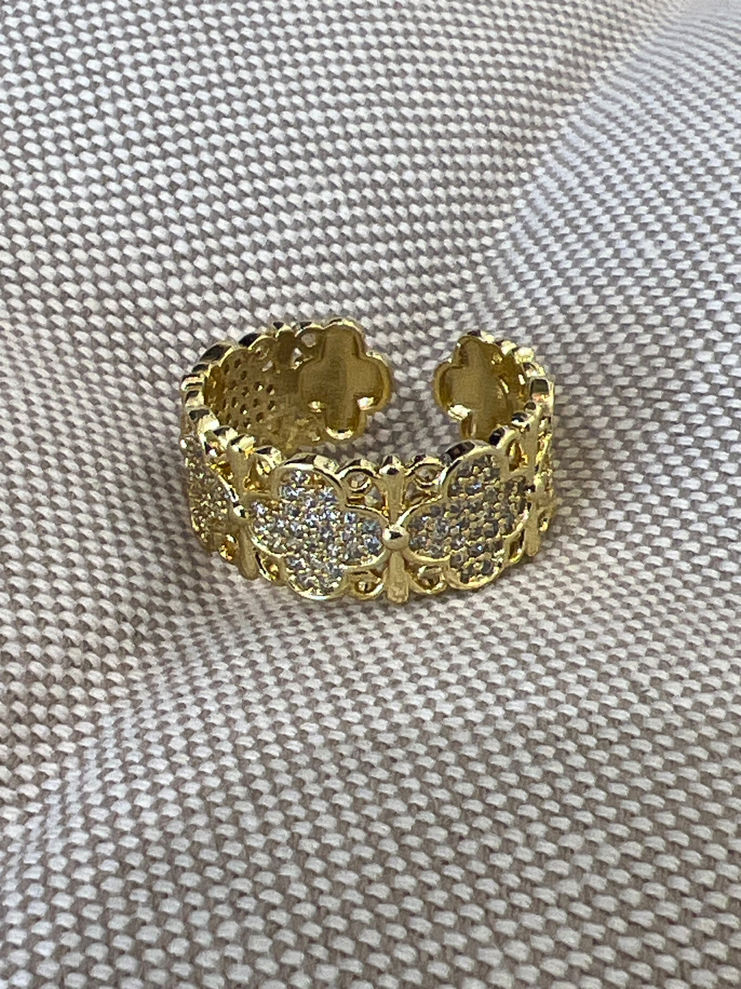 Bague trèfle strass doré