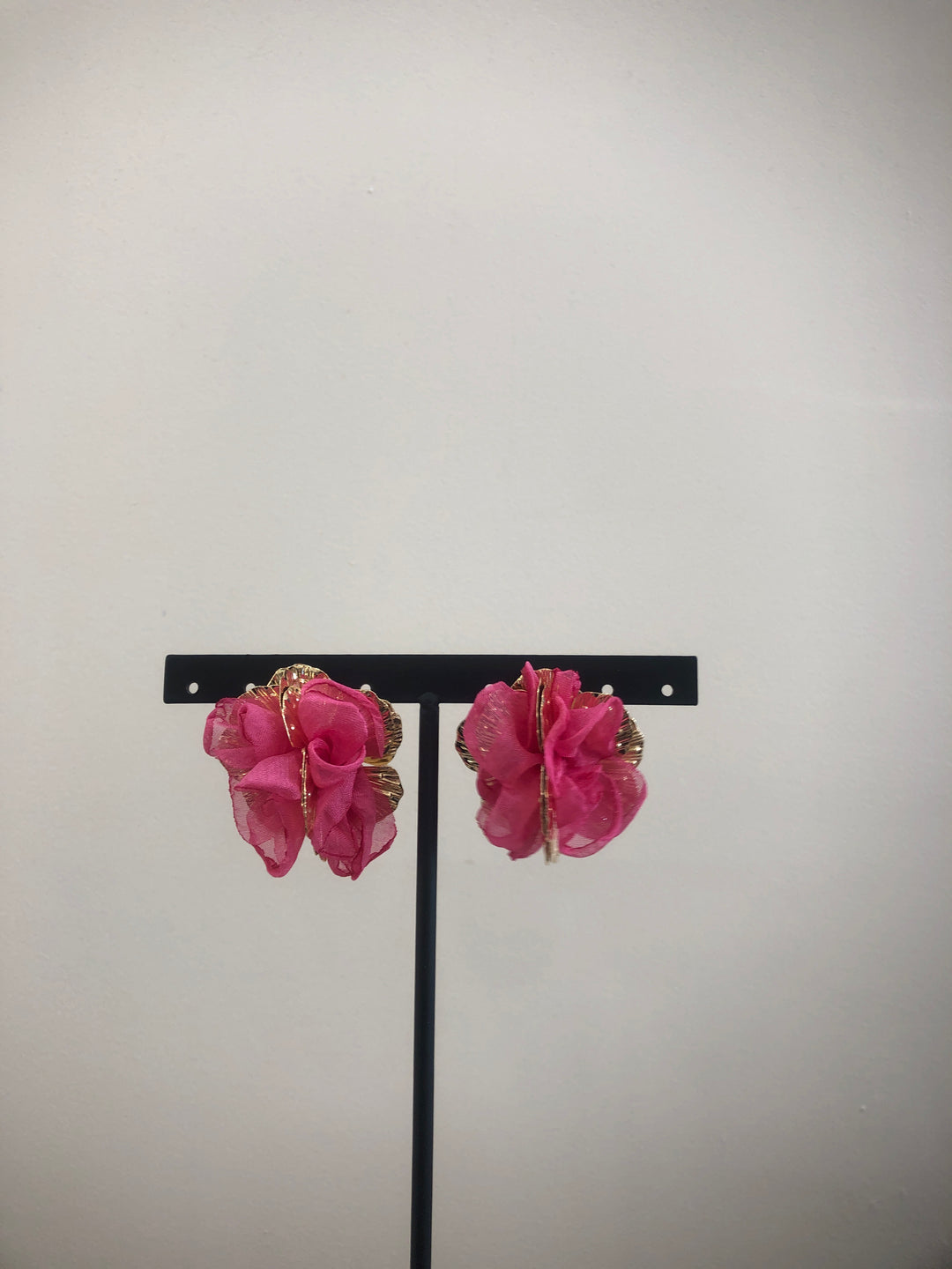 Boucles d’oreille fleur Fushia