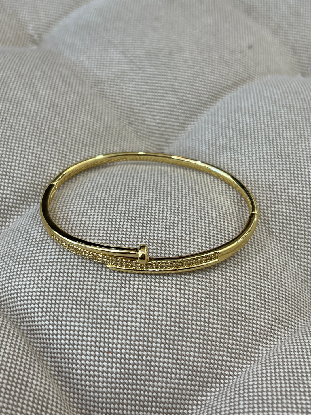 Bracelet clou simple strass