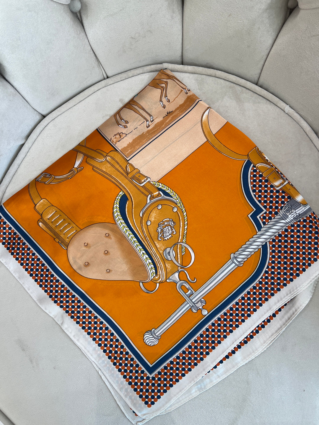 Foulard orange cheval