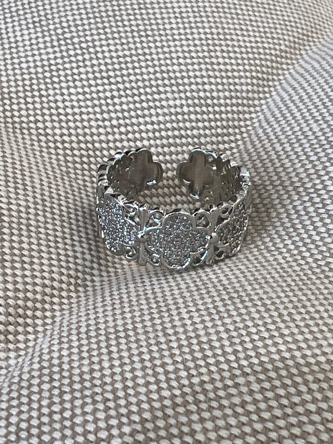 Bague trèfle strass argent