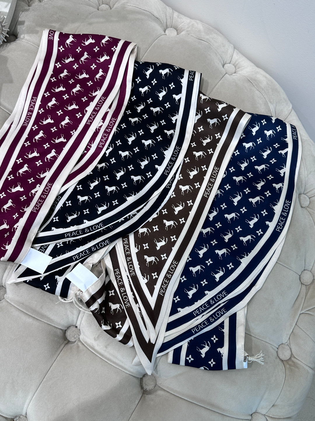 Foulard soie chevaux étoile