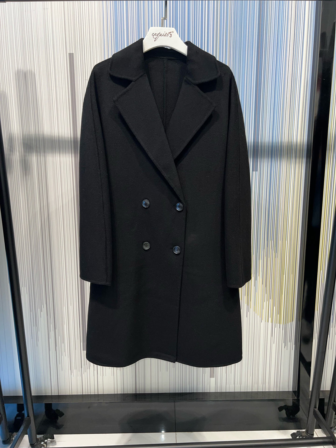 Manteau noir genoux boutons Laine 010 (95cm)