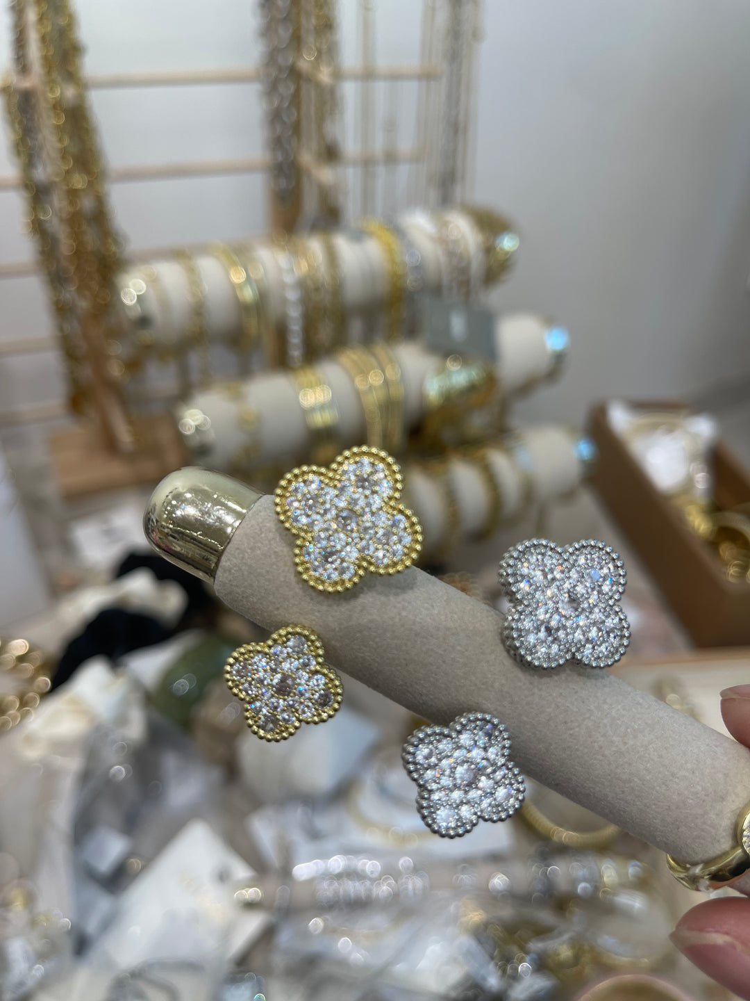 Bague gros trèfles argenté
