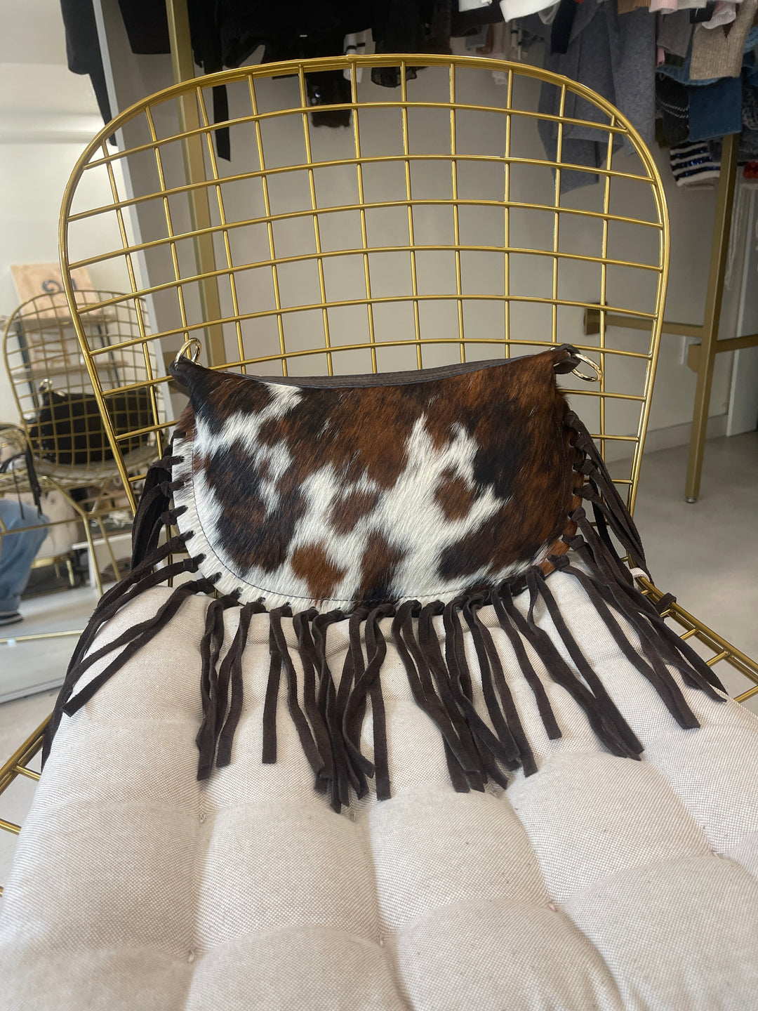 Sac franges imprimé et matière animal