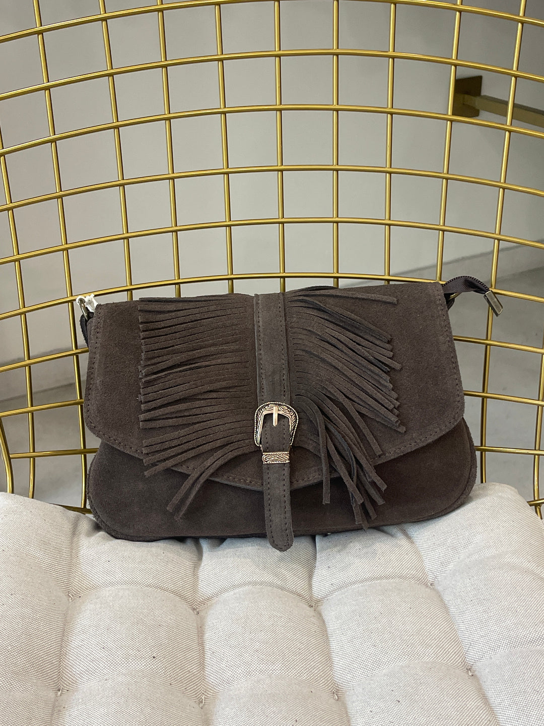 Petit sac daim choco franges boucle or