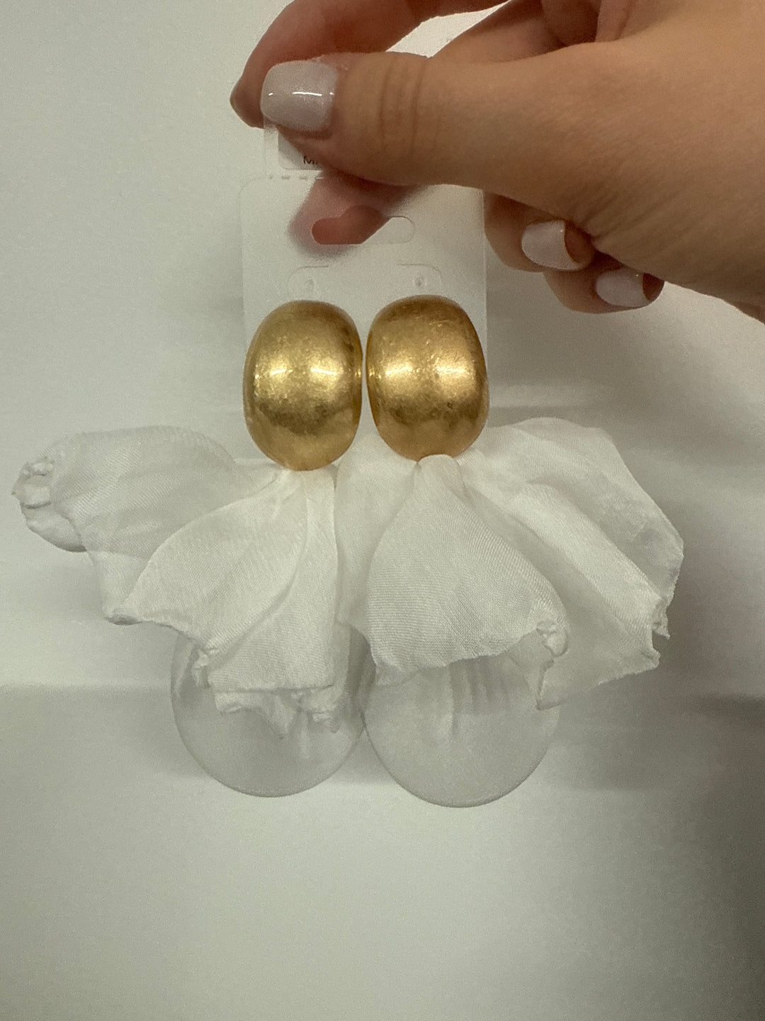 Boucles d’oreilles tissu blanc et doré