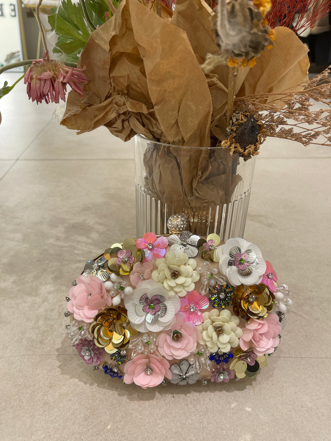 Pochette fleur strass