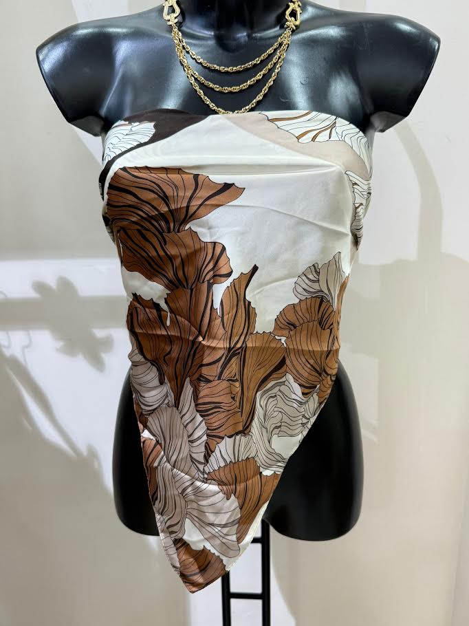 Petit Foulard carré N10