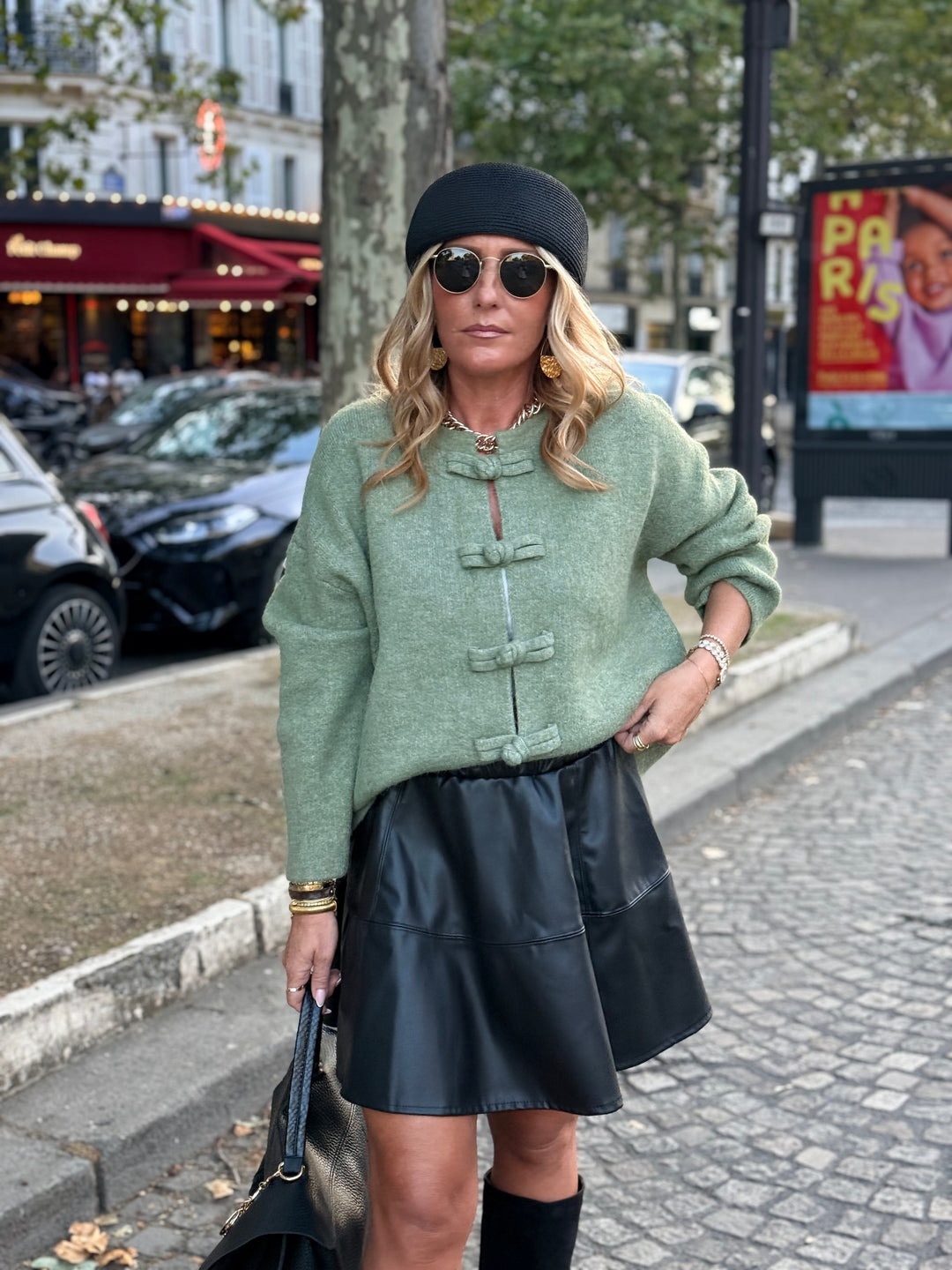 Pull gilet boutons asiatique En Vert 91070