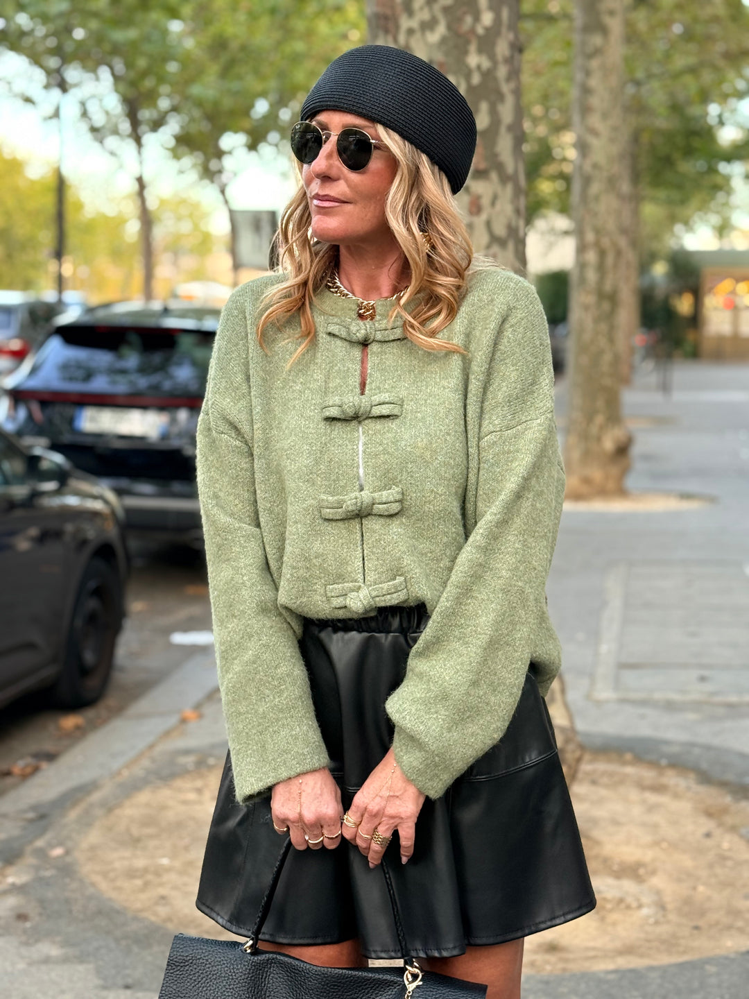 Pull gilet boutons asiatique En Vert 91070