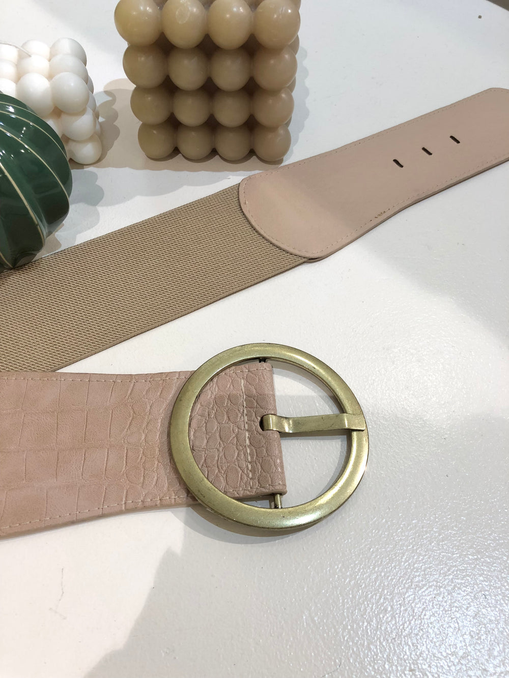Ceinture large beige rosé grosse boucle