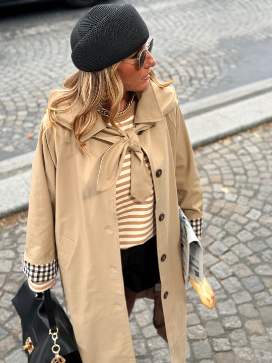 Trench long Beige col attaches  2026