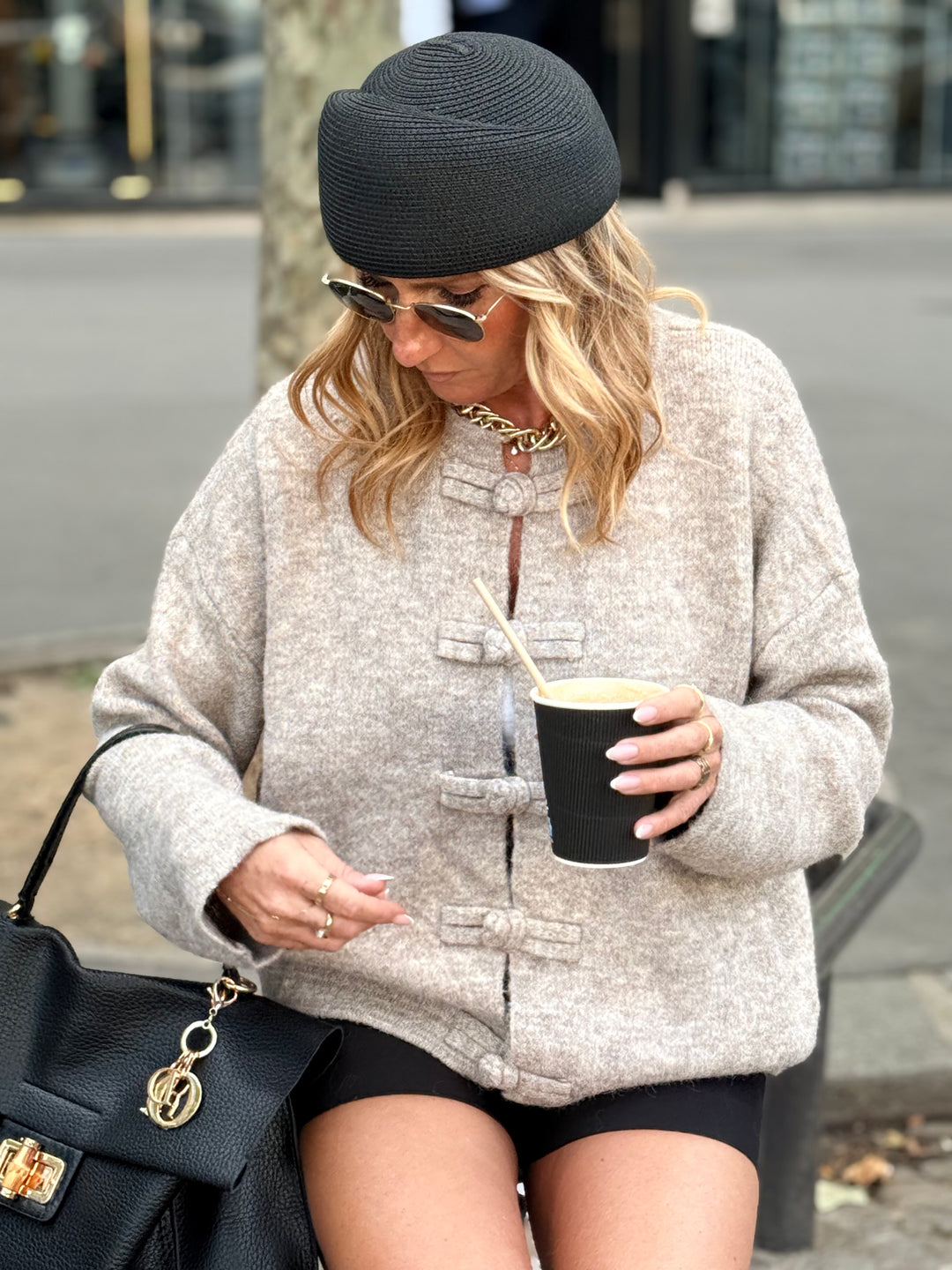 Pull gilet boutons asiatique En Taupe 91070
