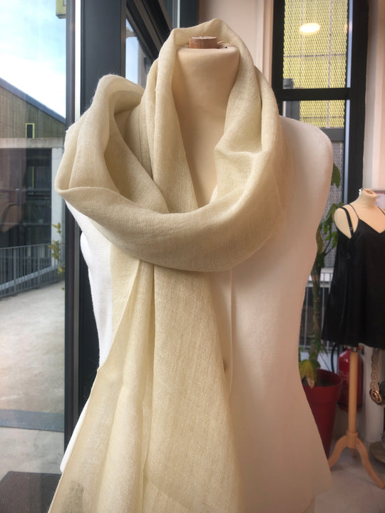 Foulard effet lin jaune clair