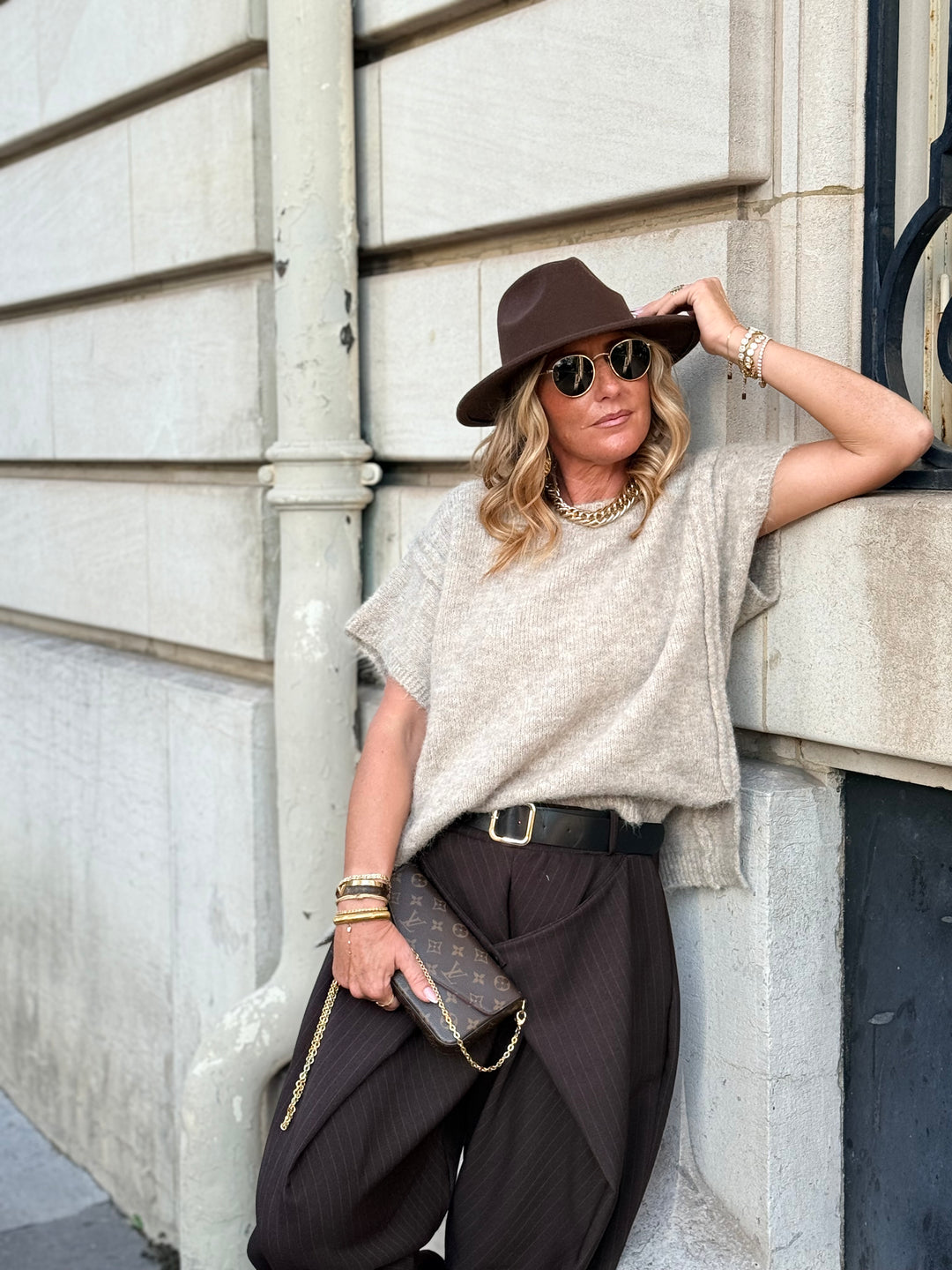 Pull LOOSE fentes cotes 8002