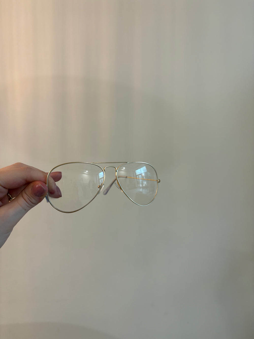Lunettes soleil tendances vitres transparentes sans correction