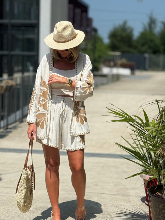 Ensemble brodé Camel 25SP064