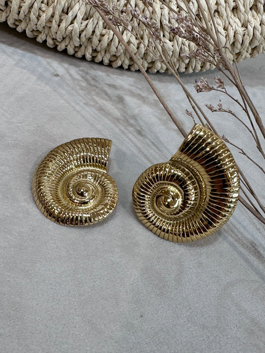 Boucle d’oreille fossile escargots