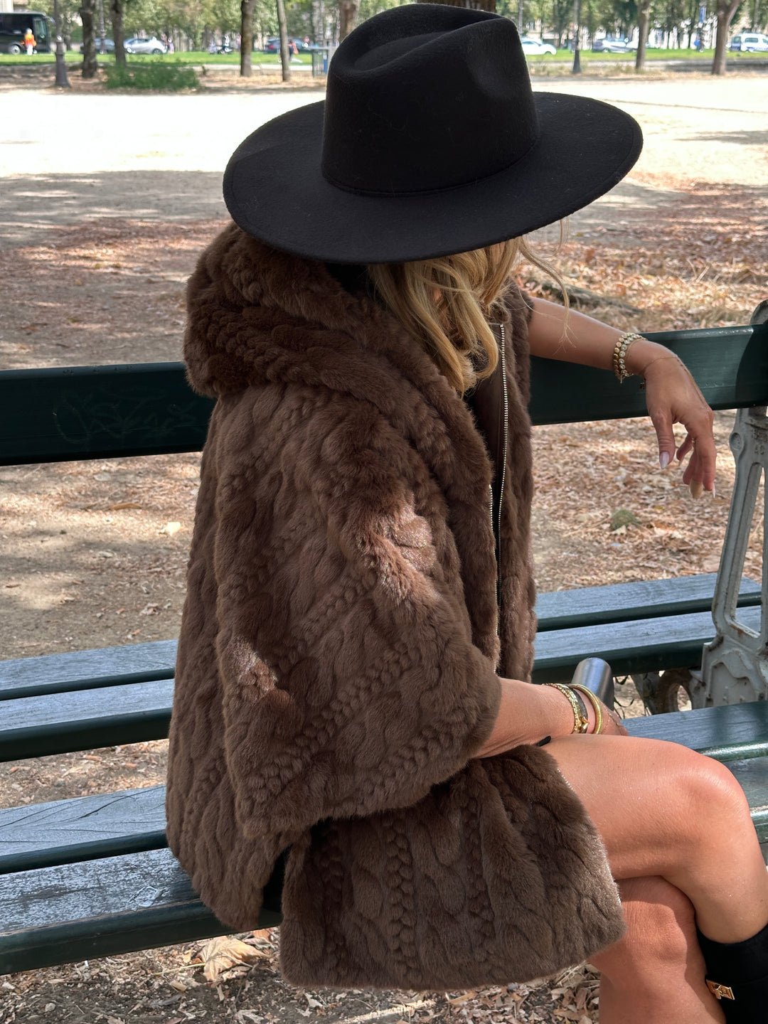 Veste fourrure tressé capuche Choco Abella 3113
