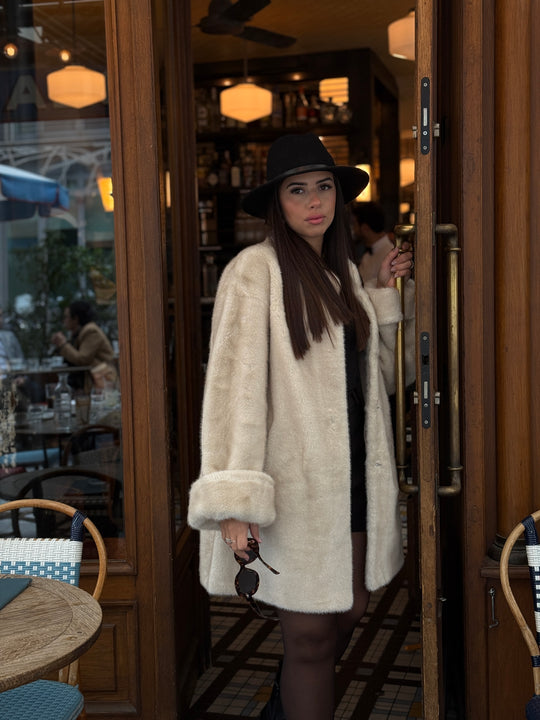 Manteau beige fourrure mi-long F087