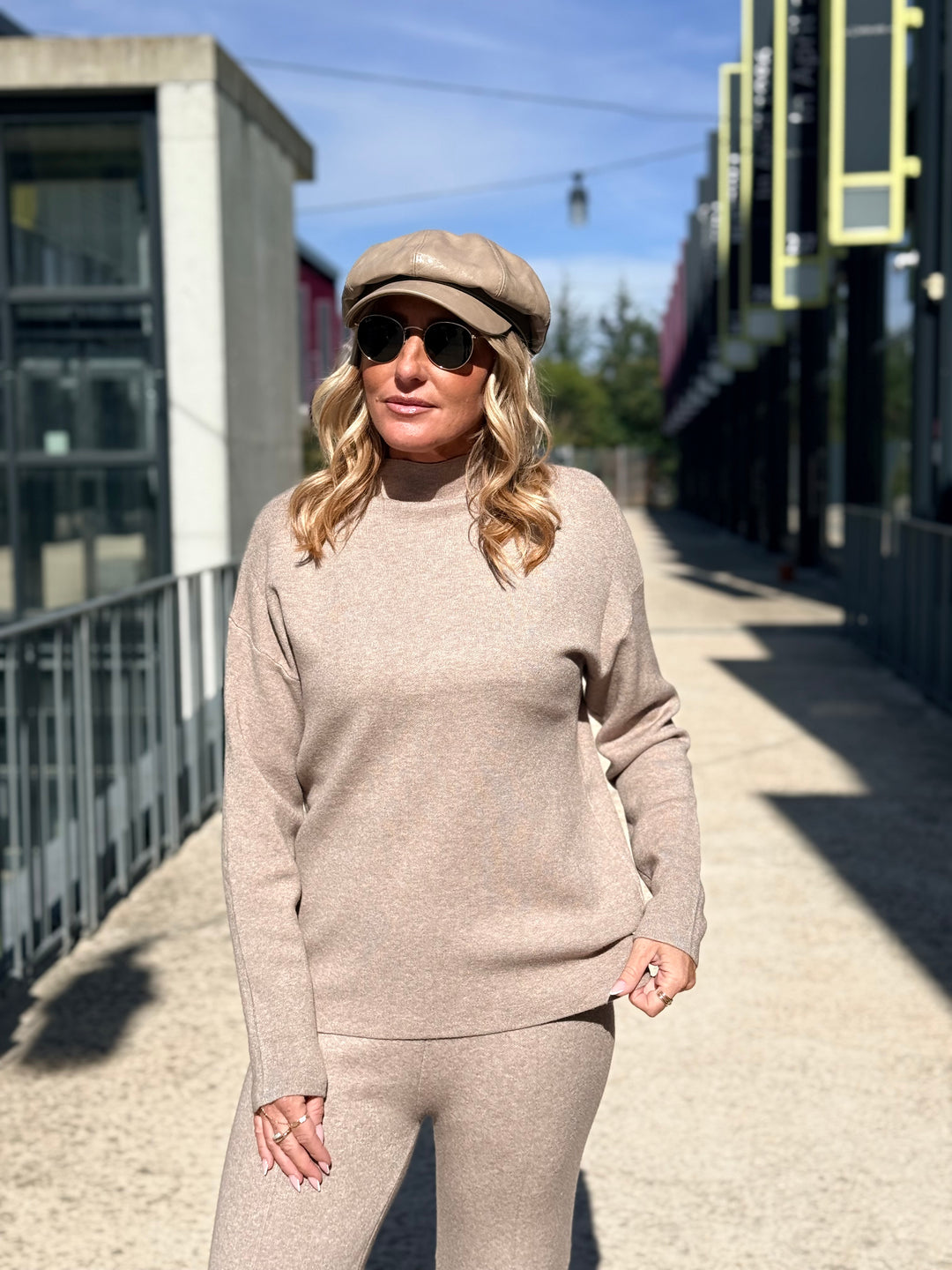 Ensemble pull col montant + pantalon PC7537
