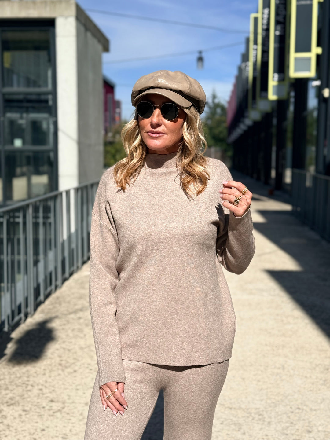Ensemble pull col montant + pantalon PC7537