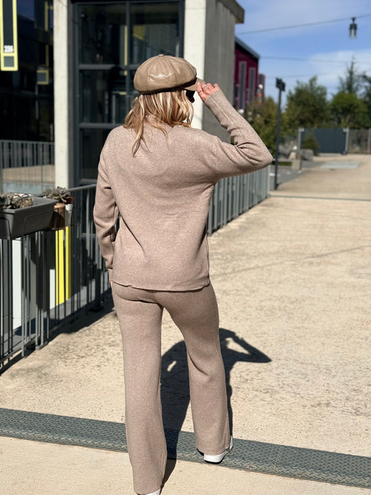 Ensemble pull col montant + pantalon PC7537