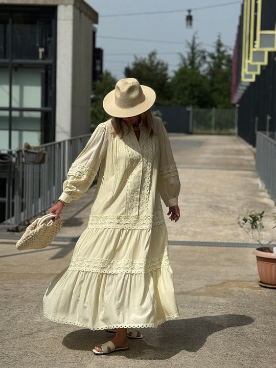 Robe jaune 1588