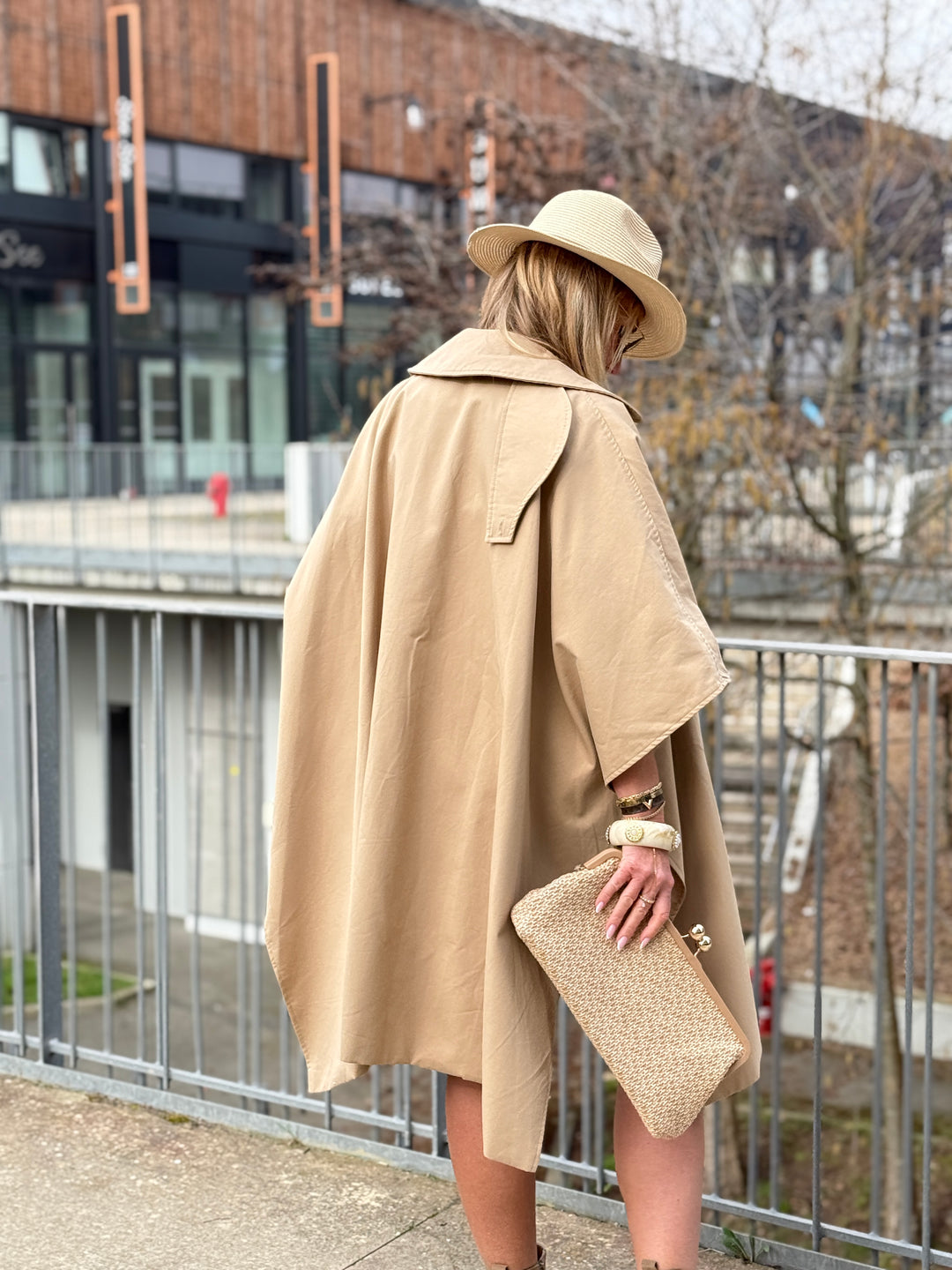 Cape maxi oversize version court 6702
