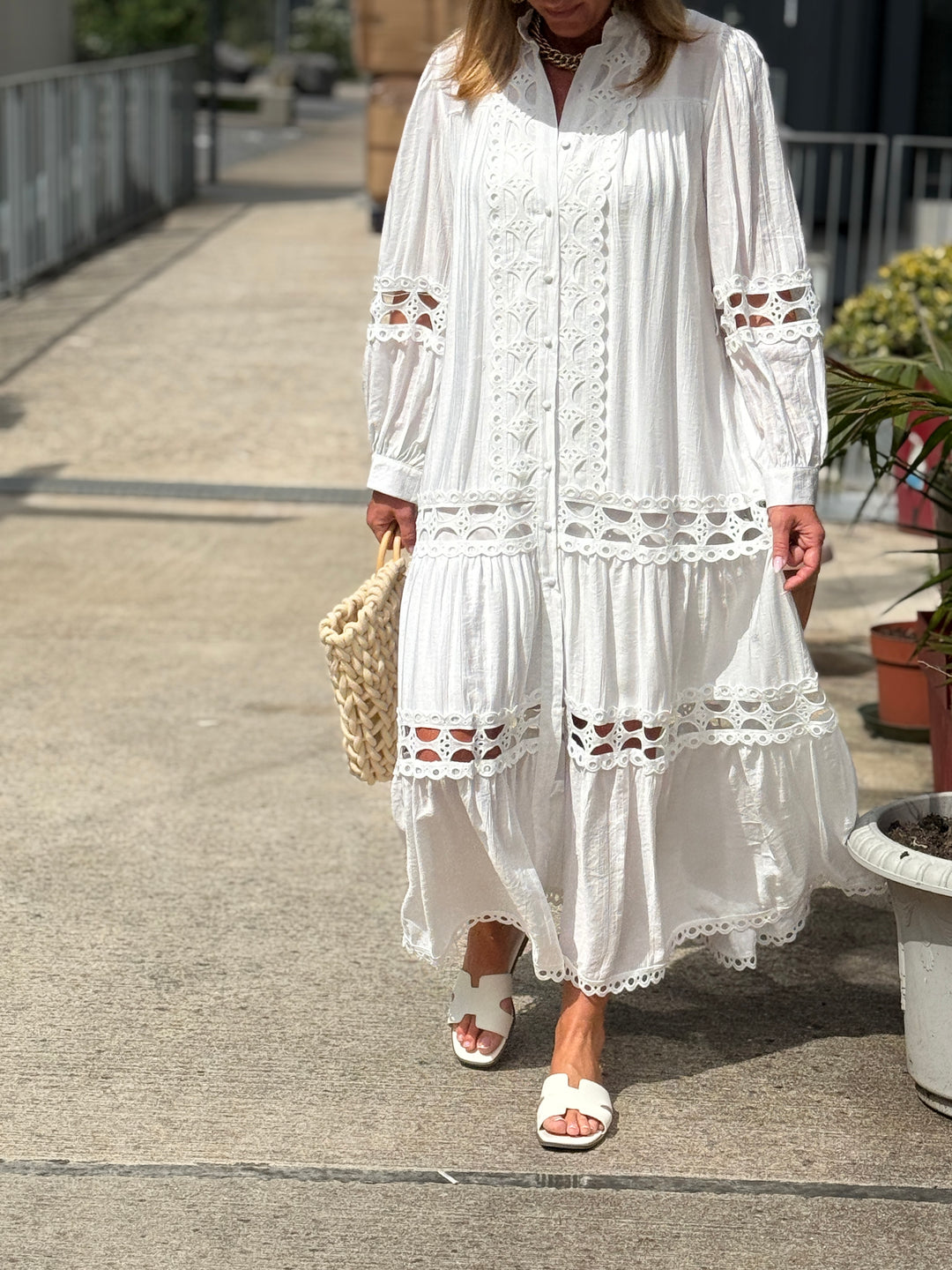 Robe/Gilet brodé boutonné Blanc  1598