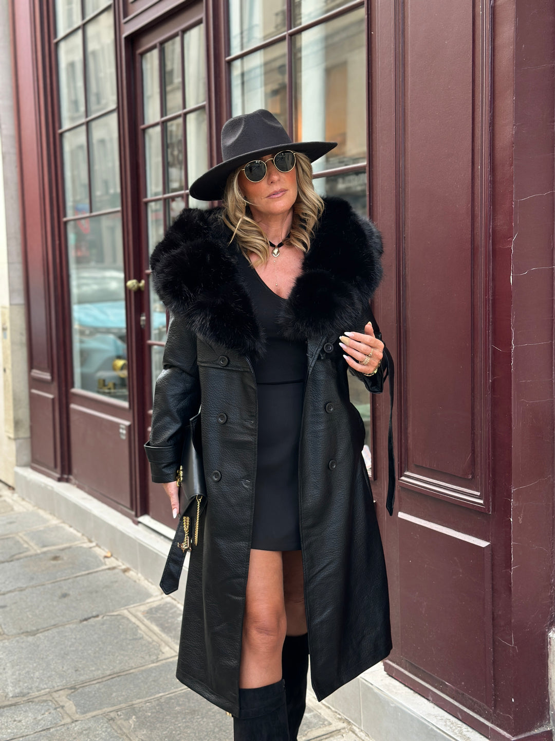 Trench long col fourrure noir 2184