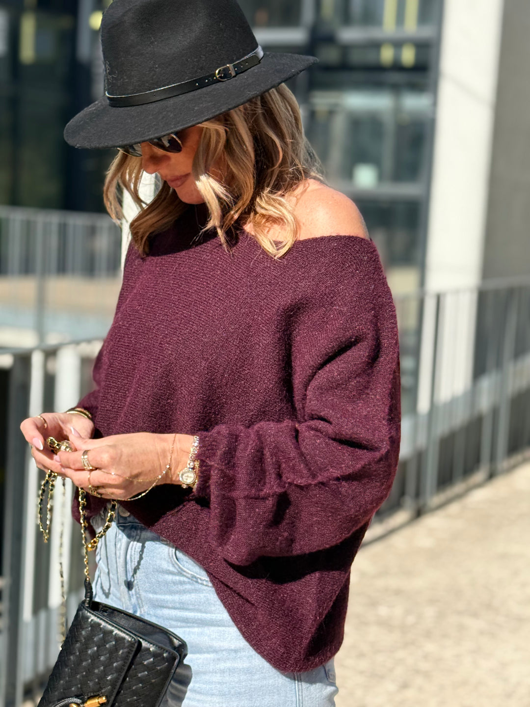 Pull manches long épaules ouverte 8838