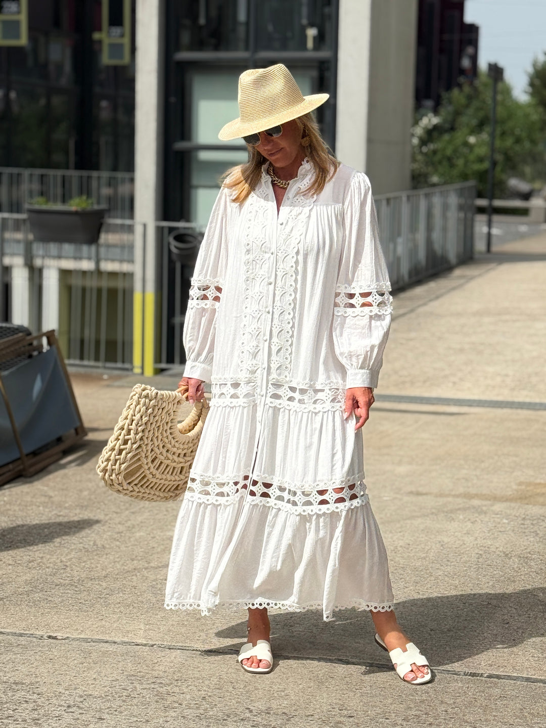 Robe/Gilet brodé boutonné Blanc  1598