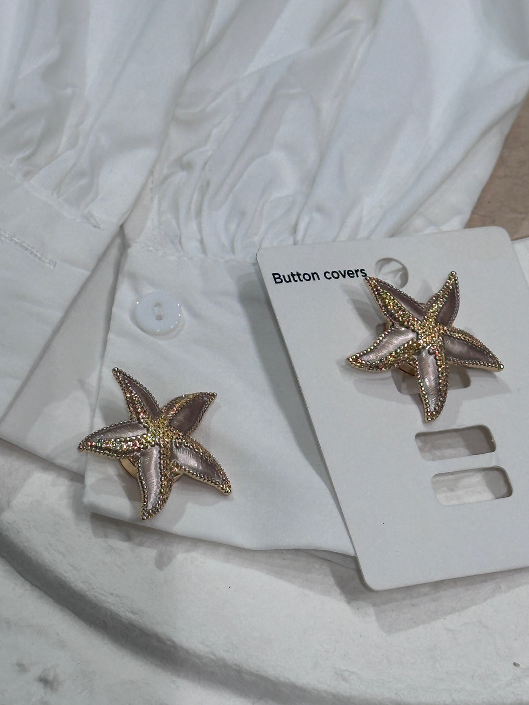 Boutons bijoux manchettes  étoile beige  brillant N8