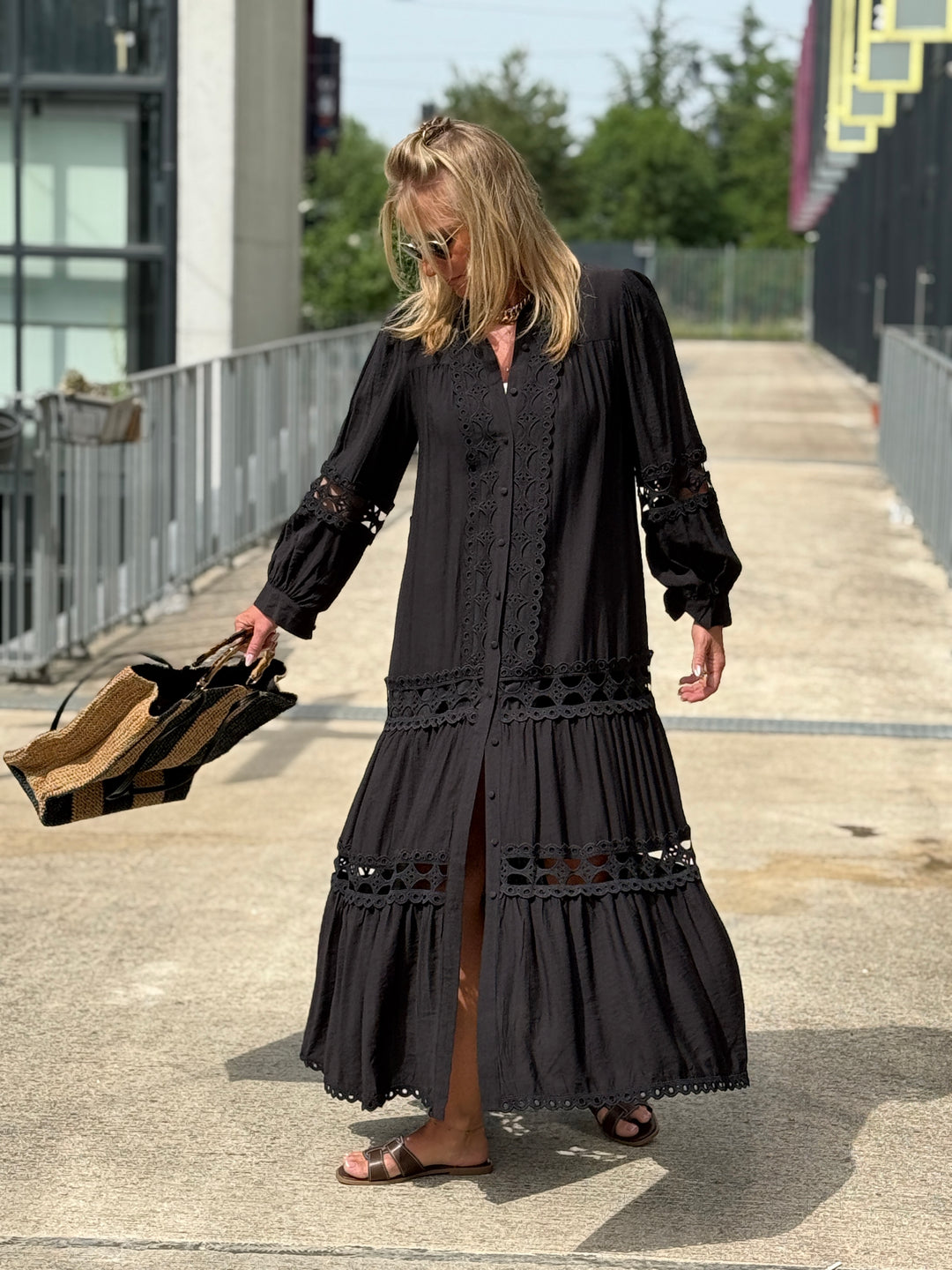 Robe/Gilet brodé boutonné Noir  1598