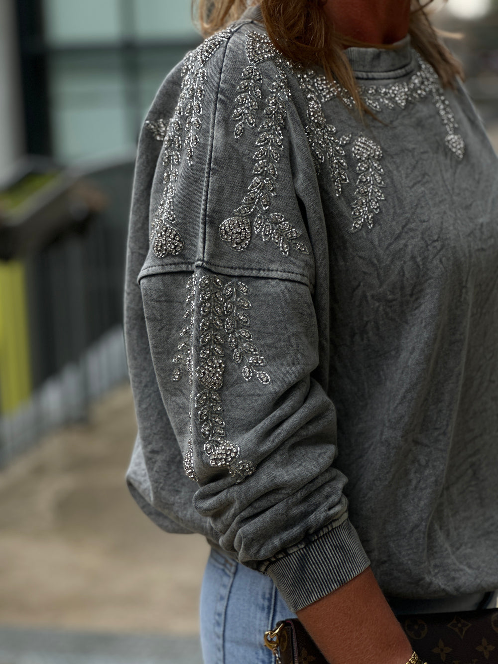 Sweat gris bijoux