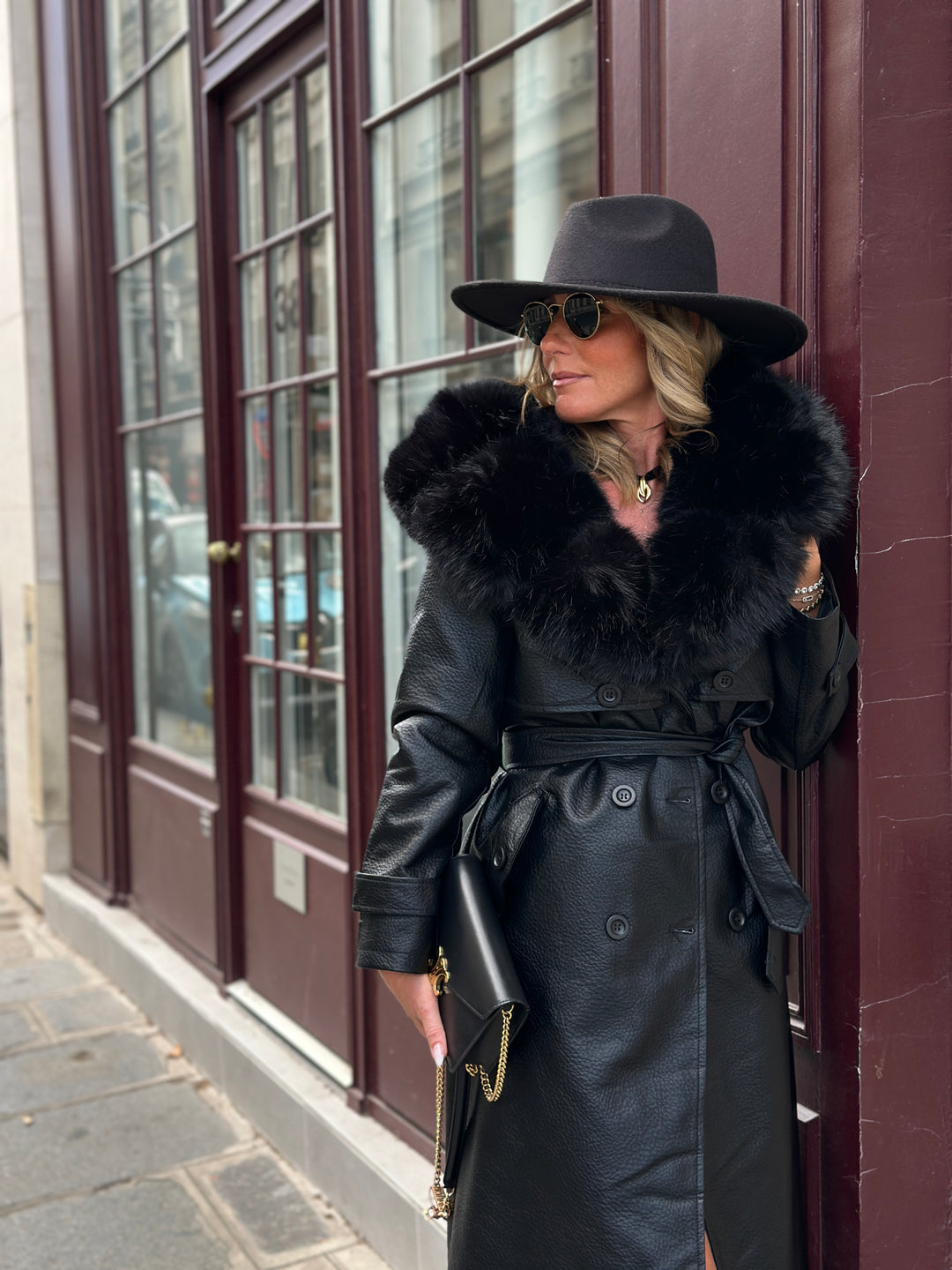 Trench long col fourrure noir 2184