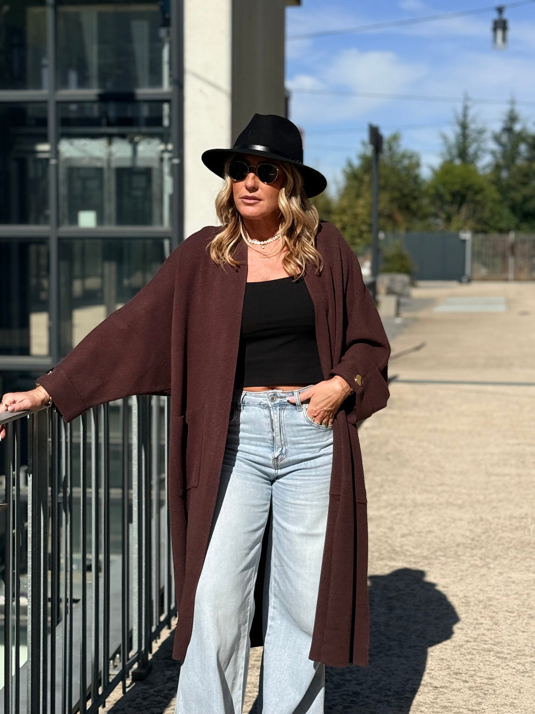 Gilet long bouton or B1713 Choco