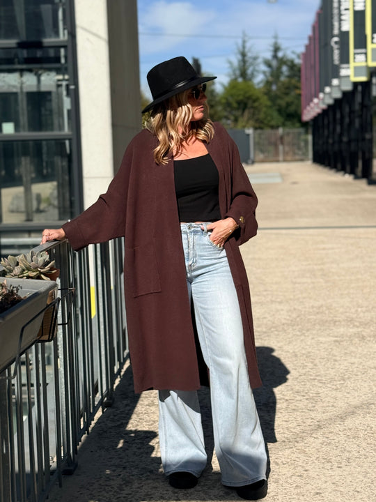 Gilet long bouton or B1713 Choco