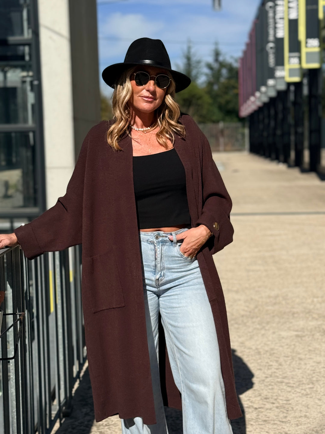 Gilet long bouton or B1713 Choco