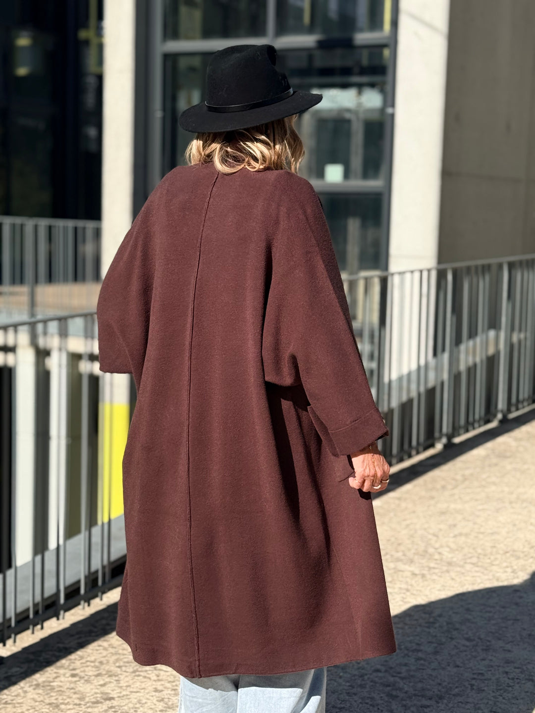 Gilet long bouton or B1713 Choco