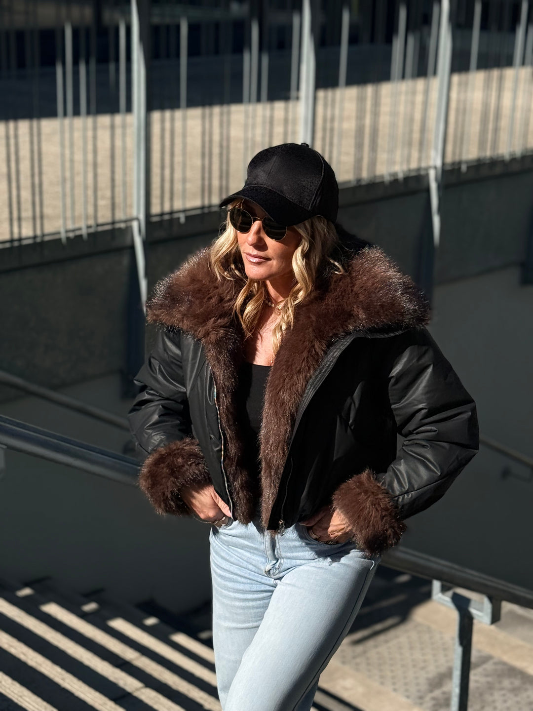 Veste doudoune Noir fourrure choco HA62005