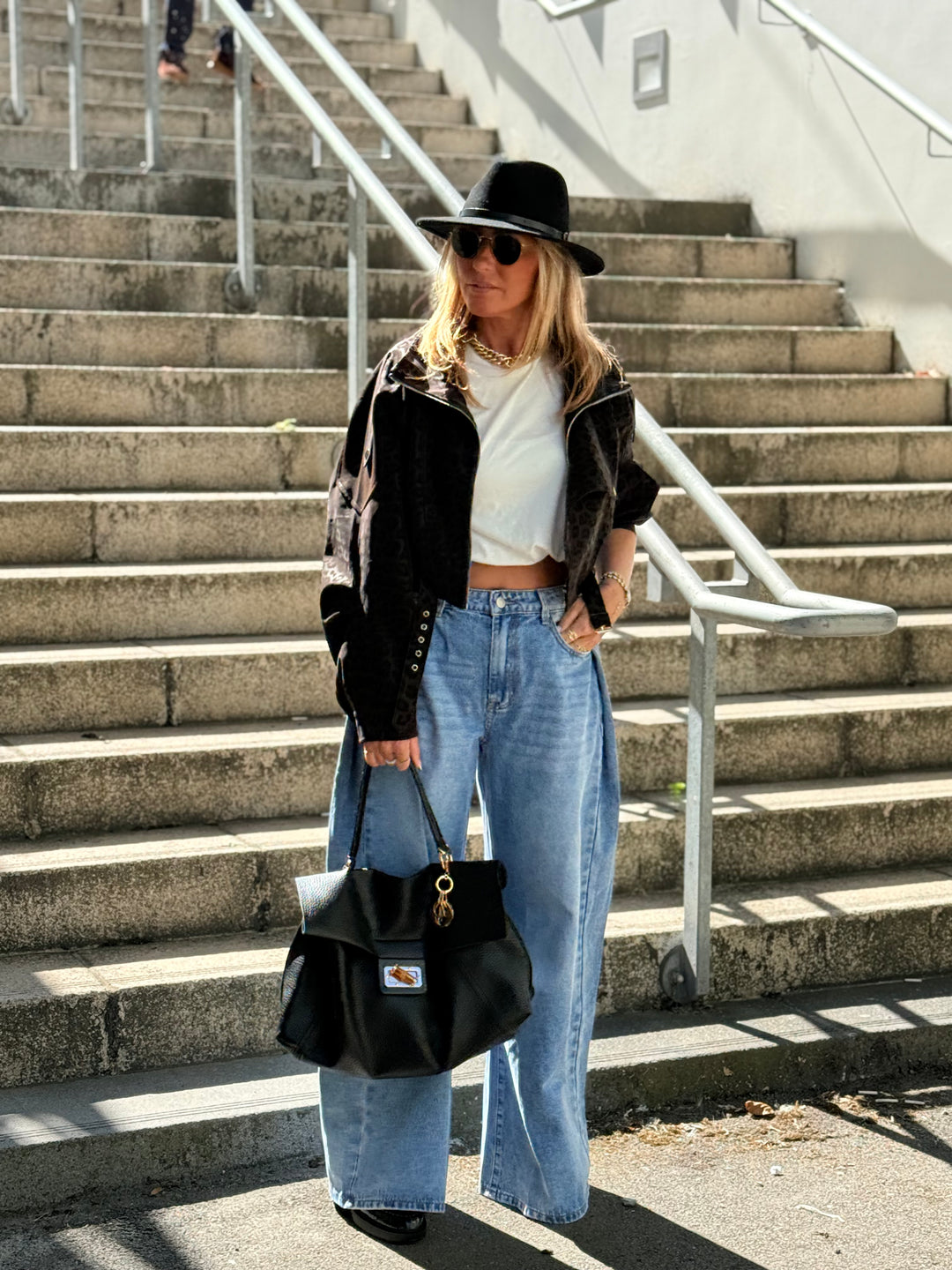 Veste similicuir léopard noir 8549