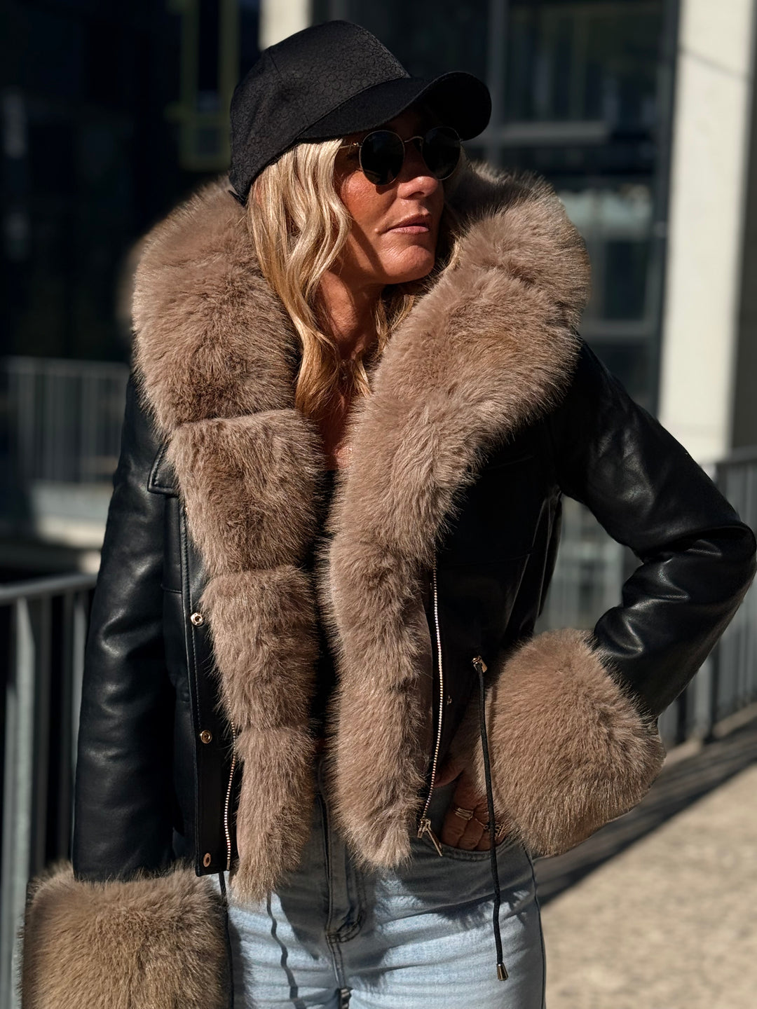 Veste similicuir Noir fourrure beige 202326