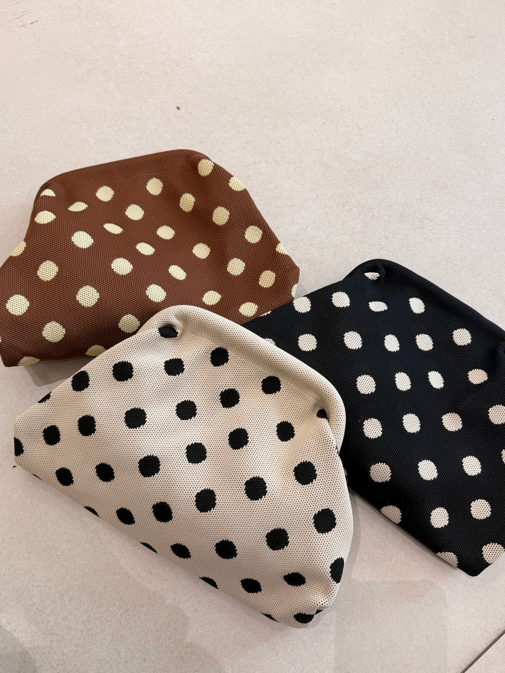 Pochette à pois
