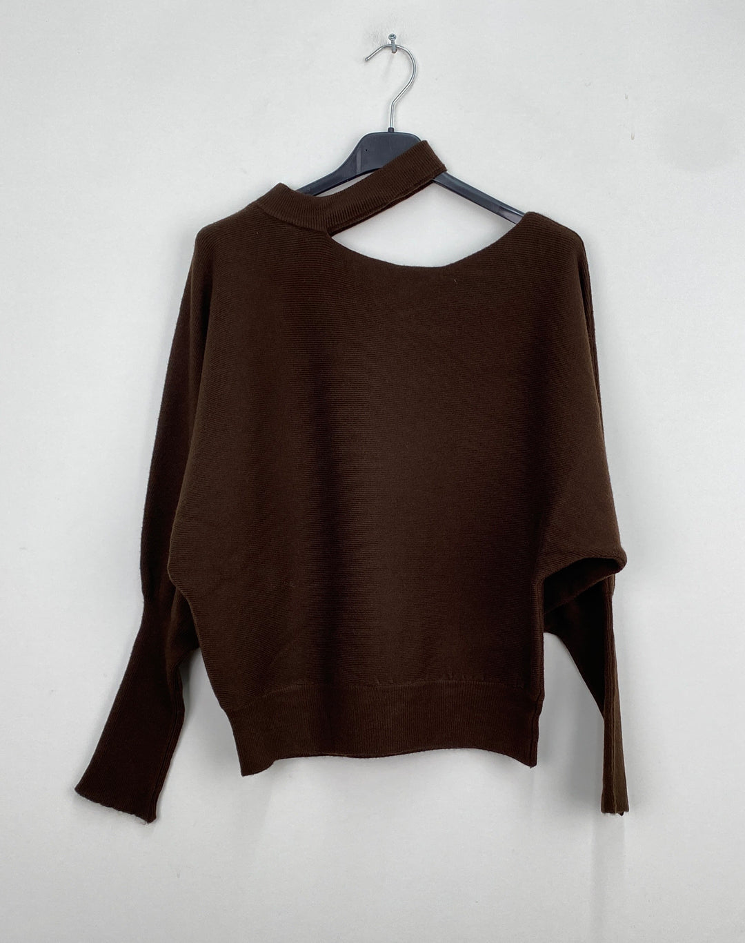 Pull col ouvert d’un côté 46284