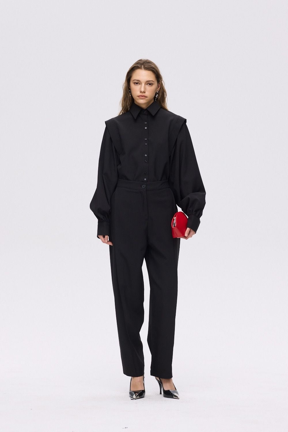 Chemise loose épaulette noir 26CY618