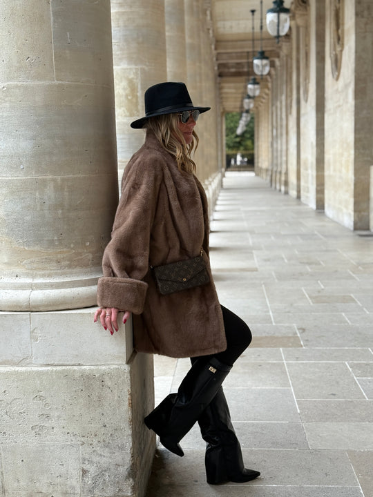 Manteau camel fourrure mi-long F087