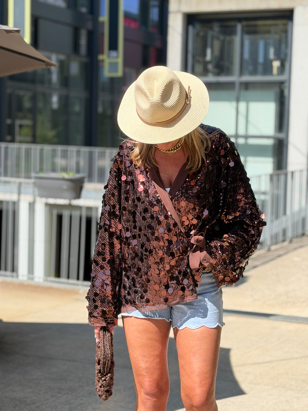 Gilet pailletée en Choco V11166